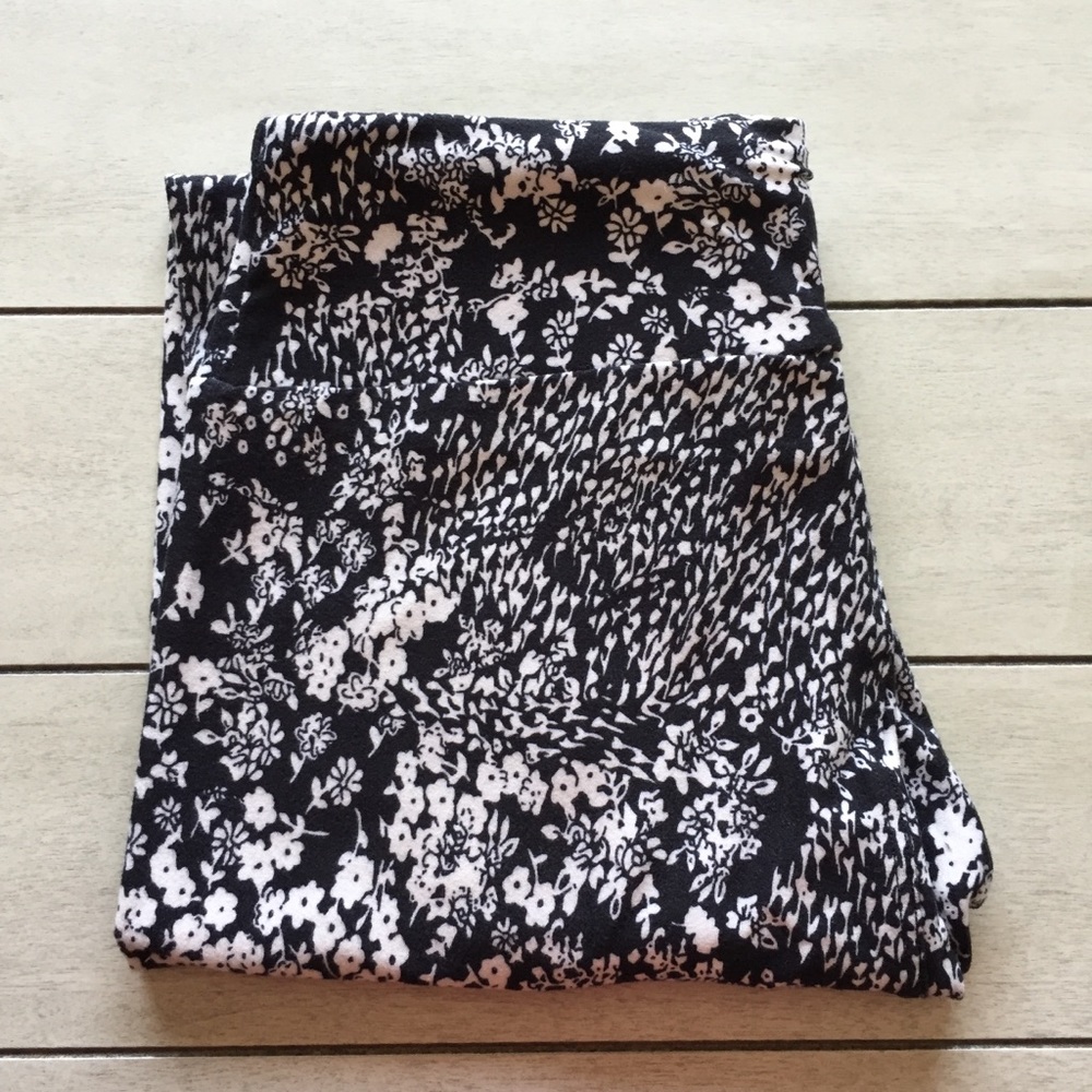 🎀SALE 4/$25 🎀 LuLaroe Leggings